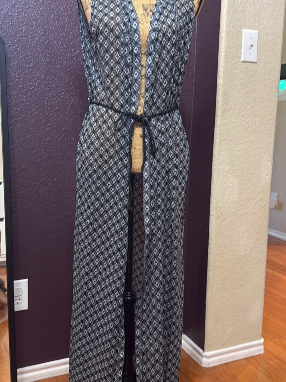 Chiffon Black & White Geometric Maxi Long Wrap L/XL
